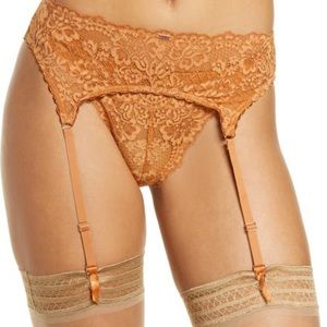 LOVE VERA Lace Mesh Garter Belt 😄